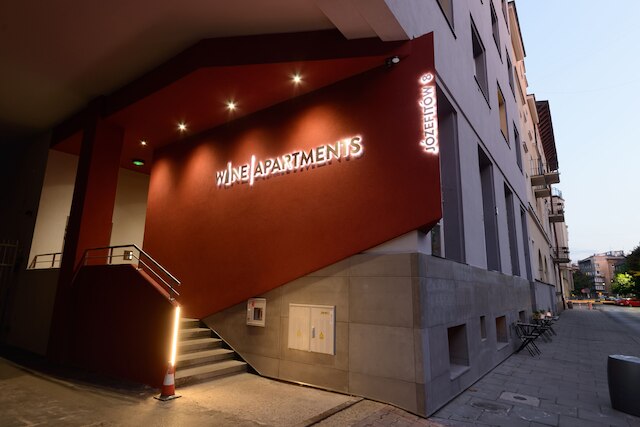 ワイン アパートメンツ