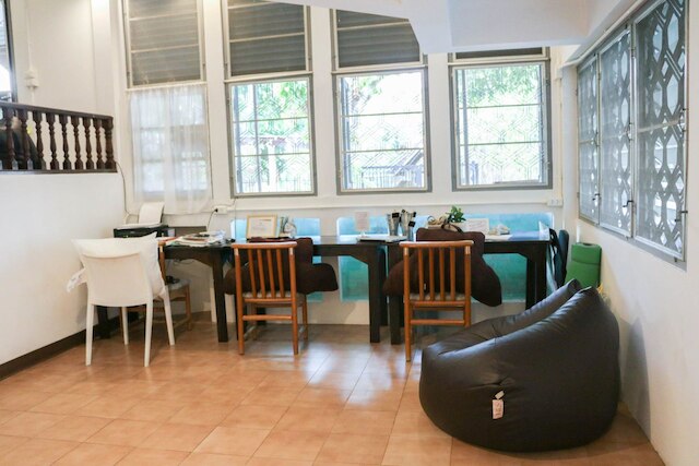 スクワレル ホステル