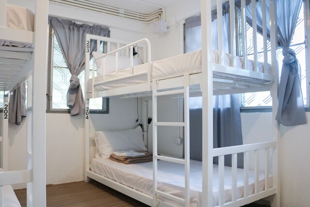 スクワレル ホステル