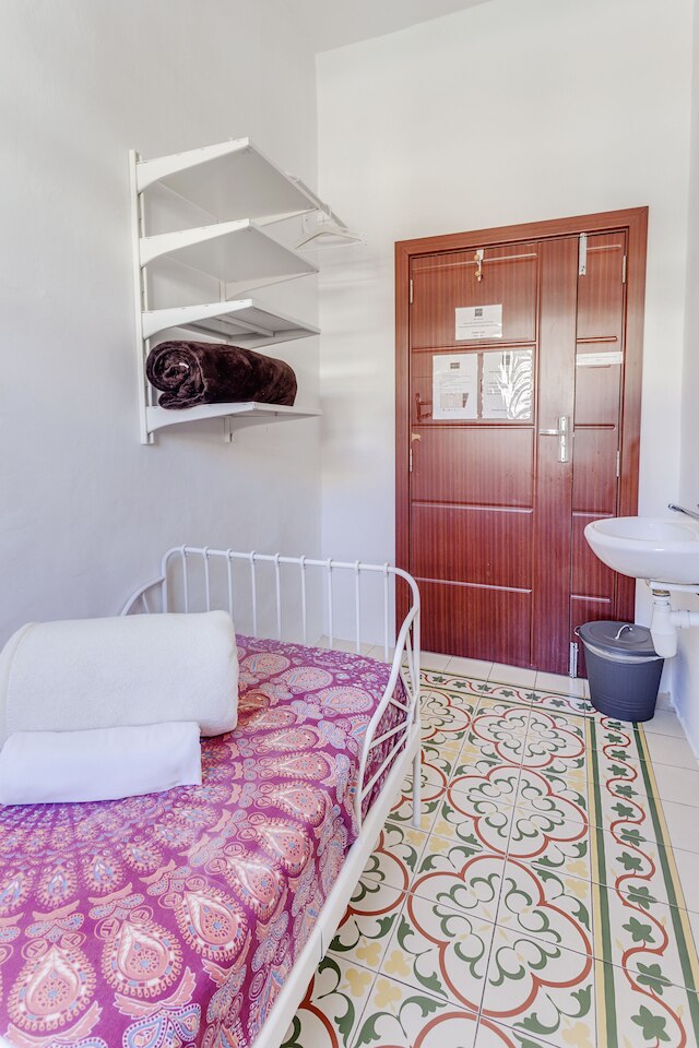 グラニーズ イン - ホステル