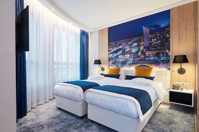 ゴールデン チューリップ ワルシャワ エアポート