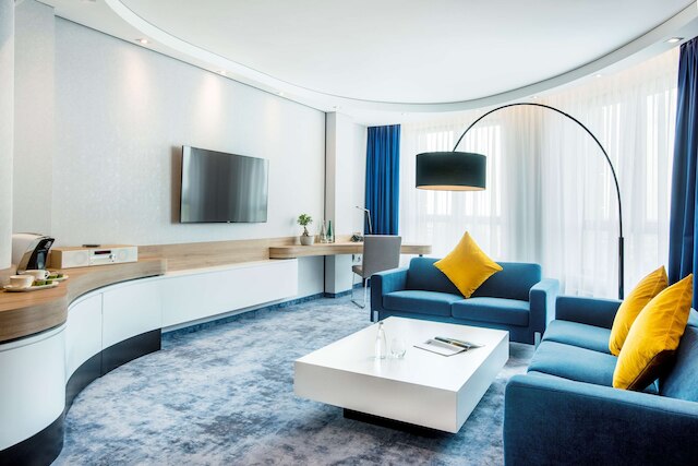 ゴールデン チューリップ ワルシャワ エアポート