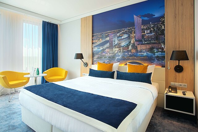 ゴールデン チューリップ ワルシャワ エアポート