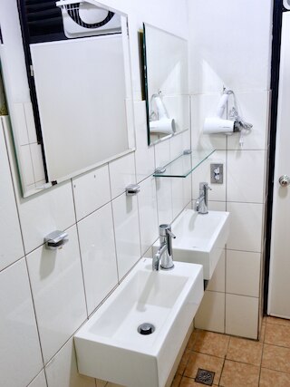 オールドマンキャプテン ホステル (老曼船長 HOSTEL)