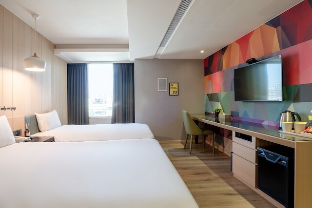 チェック イン 台中 ウェンシン ジョンチン (雀客旅館台中文心中清)