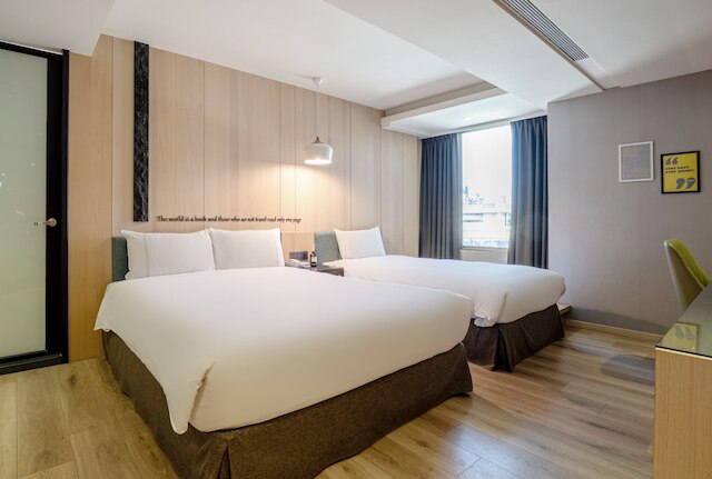 チェック イン 台中 ウェンシン ジョンチン (雀客旅館台中文心中清)