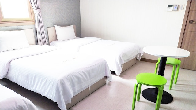 ゴールデン パーク ホテル