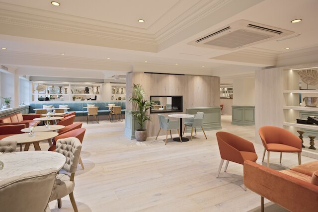 メリア ホワイト ハウス アパートメンツ