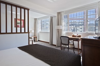 メリア ホワイト ハウス アパートメンツ