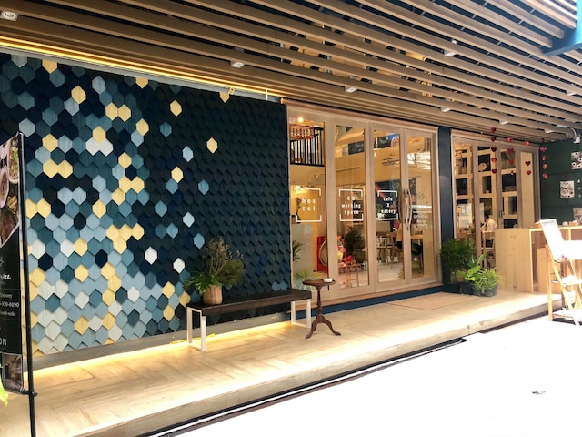 キンノン デラックス ホステル コワーキング カフェ