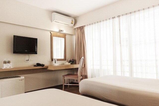 サムラン プレイス ホテル