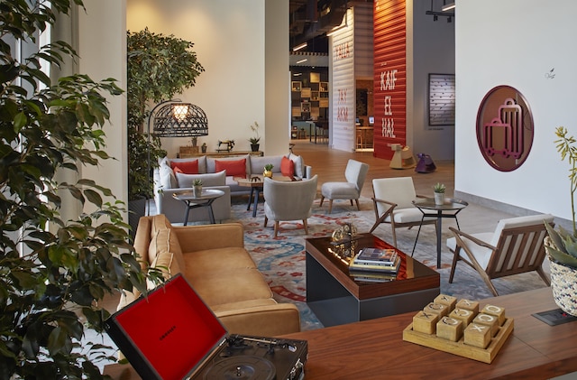 ロヴ トレード センター