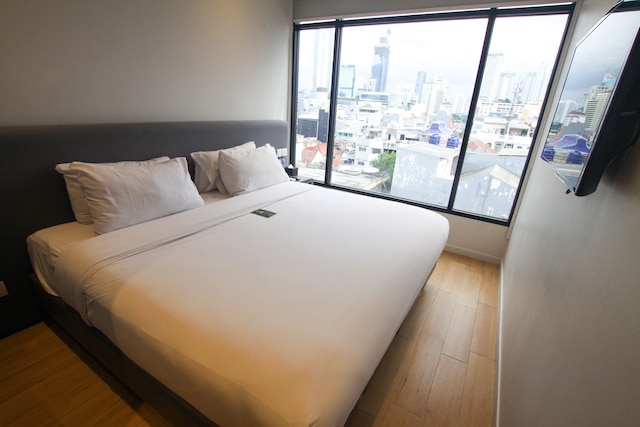 ジュノ タナ アバン ジャカルタ