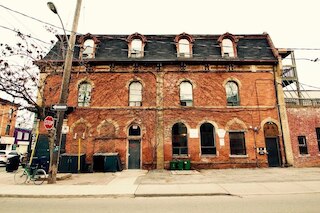 ザ パークデール オステルリー