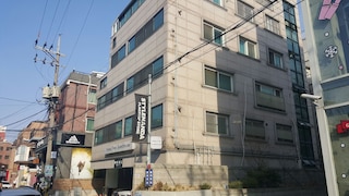 ハッピー ツリー ゲストハウス - ホステル