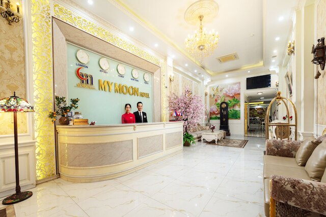 マイ ムーン ホテル