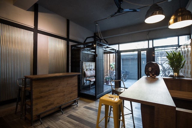 ザ ブリック (玩聚安平)