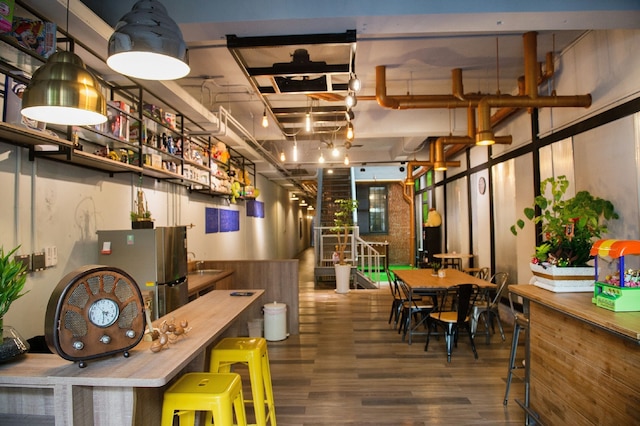 ザ ブリック (玩聚安平)