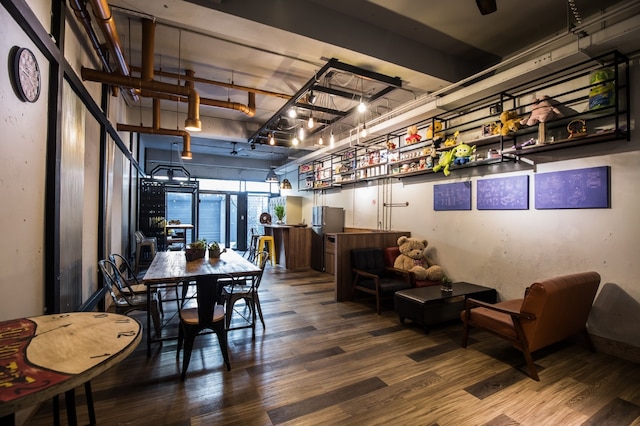 ザ ブリック (玩聚安平)