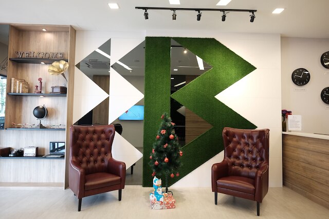 B ロット ホテル