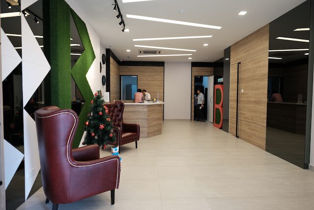 B ロット ホテル