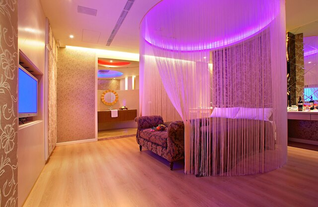 ル シャトー ホテル (麗堡休閒精品汽車旅館)