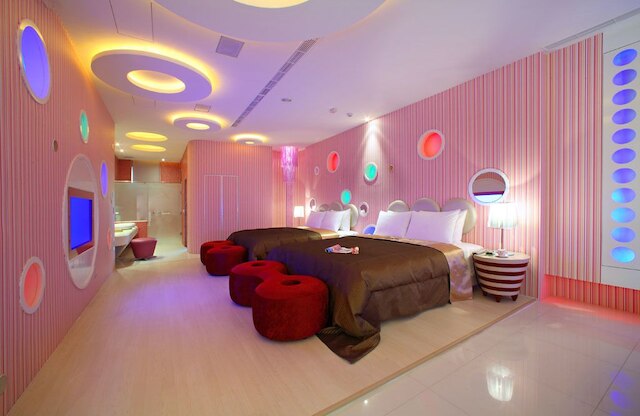 ル シャトー ホテル (麗堡休閒精品汽車旅館)