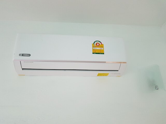 コ ムック ホステル