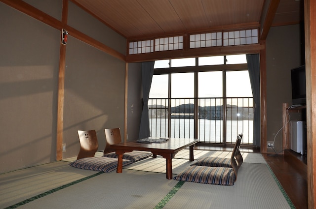 河畔の宿　からつキャッスル