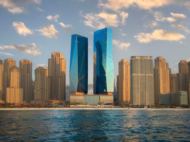 リクソス プレミアム ドバイ JBR