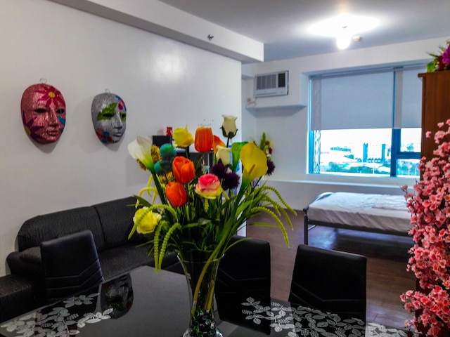 タイタン コンド アット エントラタ アラバン