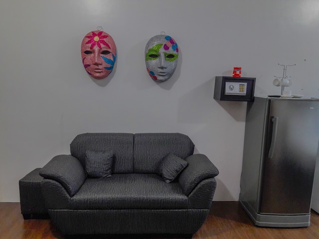 タイタン コンド アット エントラタ アラバン