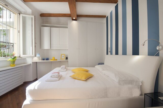 アット ホーム ハート オブ ミラノ - マンゾーニ