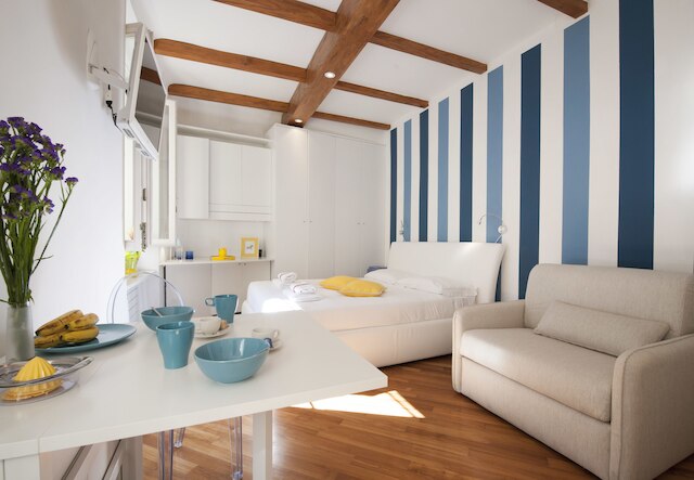 アット ホーム ハート オブ ミラノ - マンゾーニ