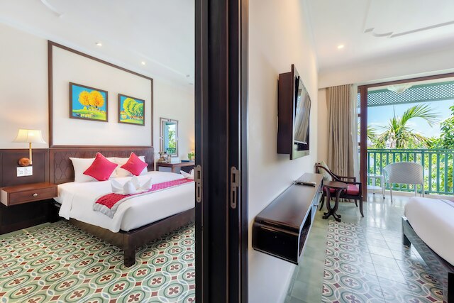 ランタナ リバーサイド ホイアン ホテル