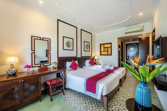 ランタナ リバーサイド ホイアン ホテル