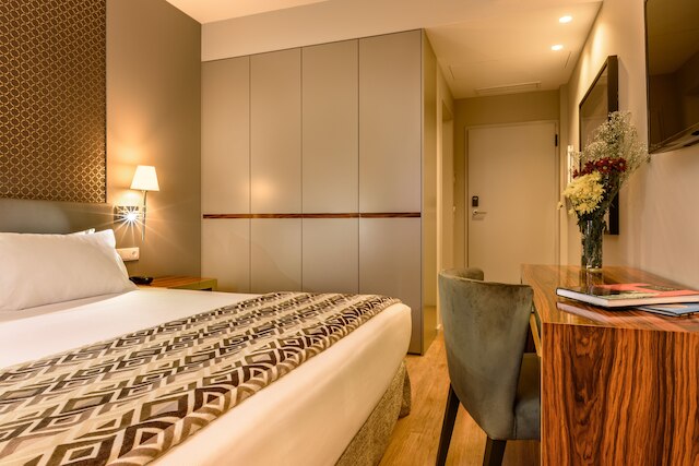 エクセ アルマダ ポルト