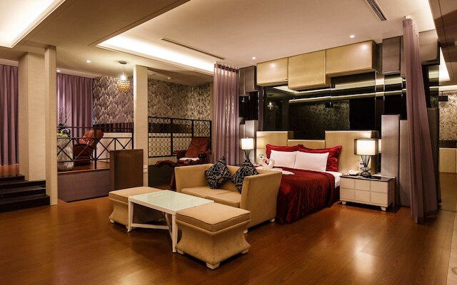 リードン モーテル (麗登精品汽車旅館)