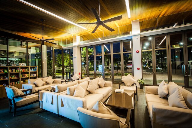 バーガンディー レジデンス