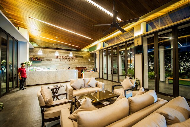 バーガンディー レジデンス