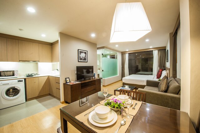 バーガンディー レジデンス