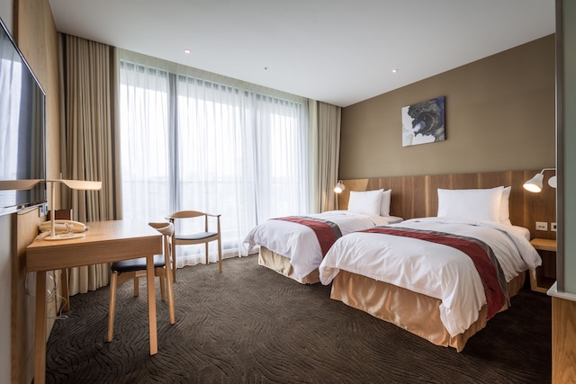 グリーン ワールド ナンガン ホテル (洛碁大飯店南港館)