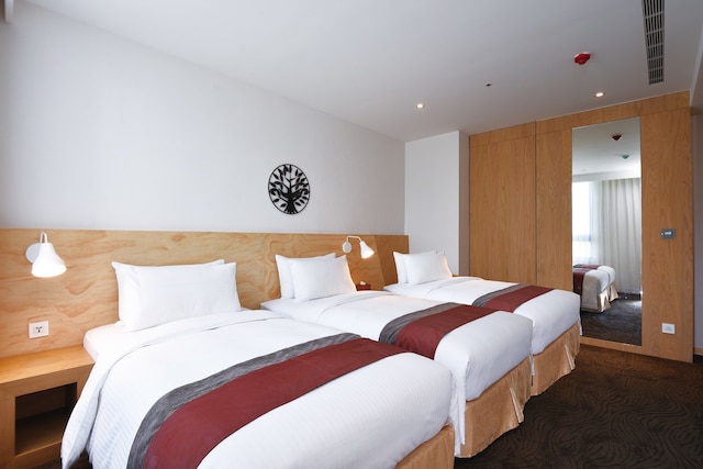 グリーン ワールド ナンガン ホテル (洛碁大飯店南港館)