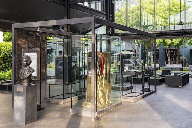 シアター レジデンス