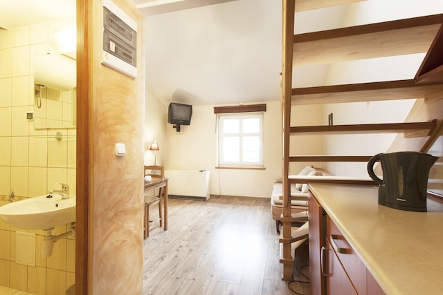 アパータメントリ アンバー