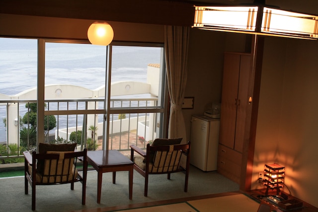 シーサイドホテル鯨望荘