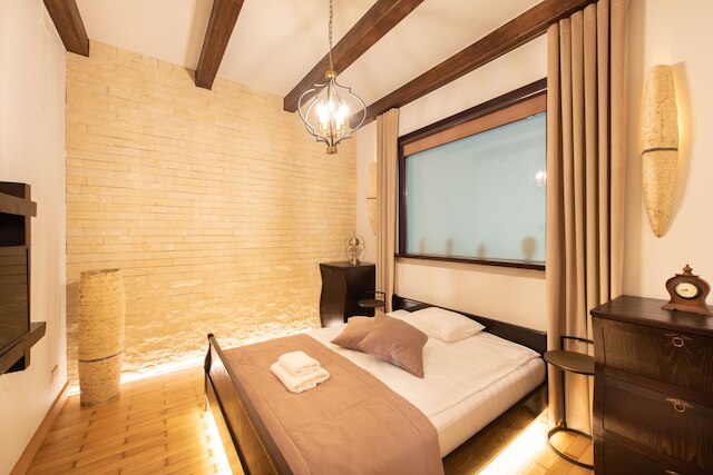 クラクフホームズ