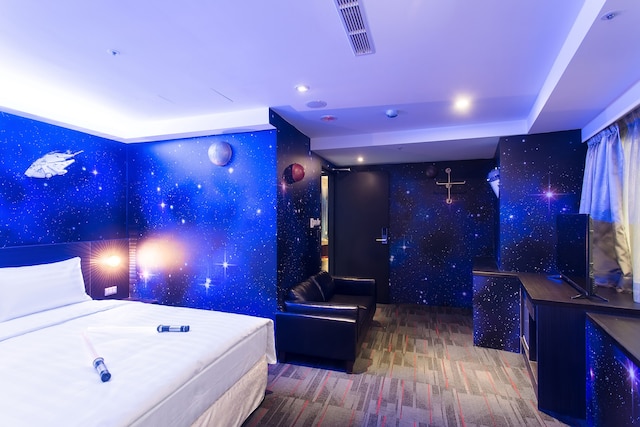 RF ホテル - サンチョン (富裕自由旅店 三重正義館)