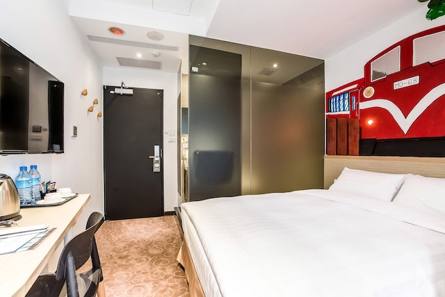 RF ホテル リンセン (RF 富裕自由旅店-林森館)