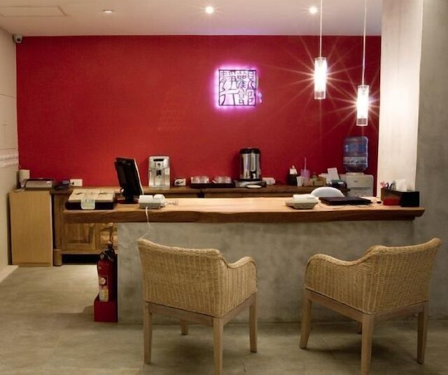 ジン ガン ホテル (靜觀行館)